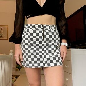 CHECKERED BDG SKIRT SIZE M